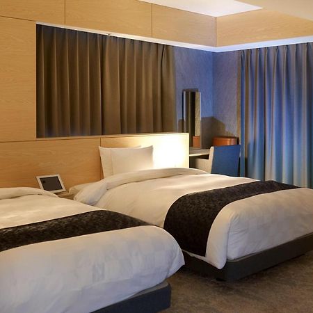 Hotel Royal Classic Osaka Buitenkant foto